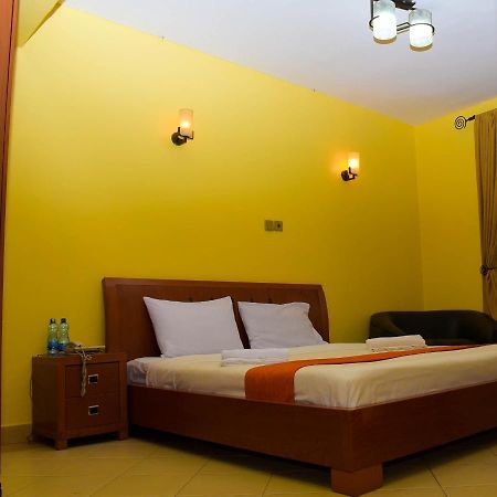 Hotel Kipepeo Найроби Экстерьер фото