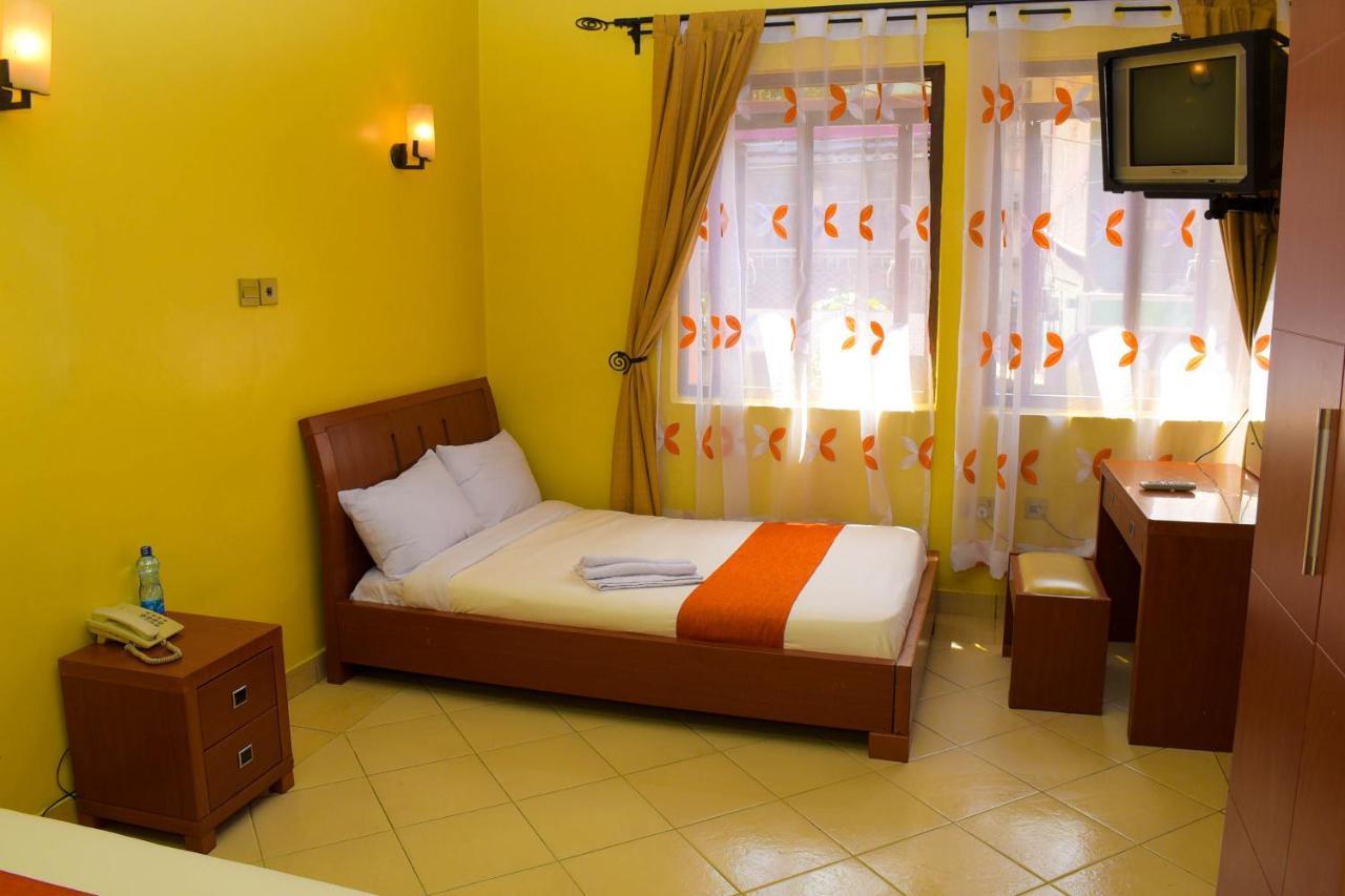 Hotel Kipepeo Найроби Экстерьер фото