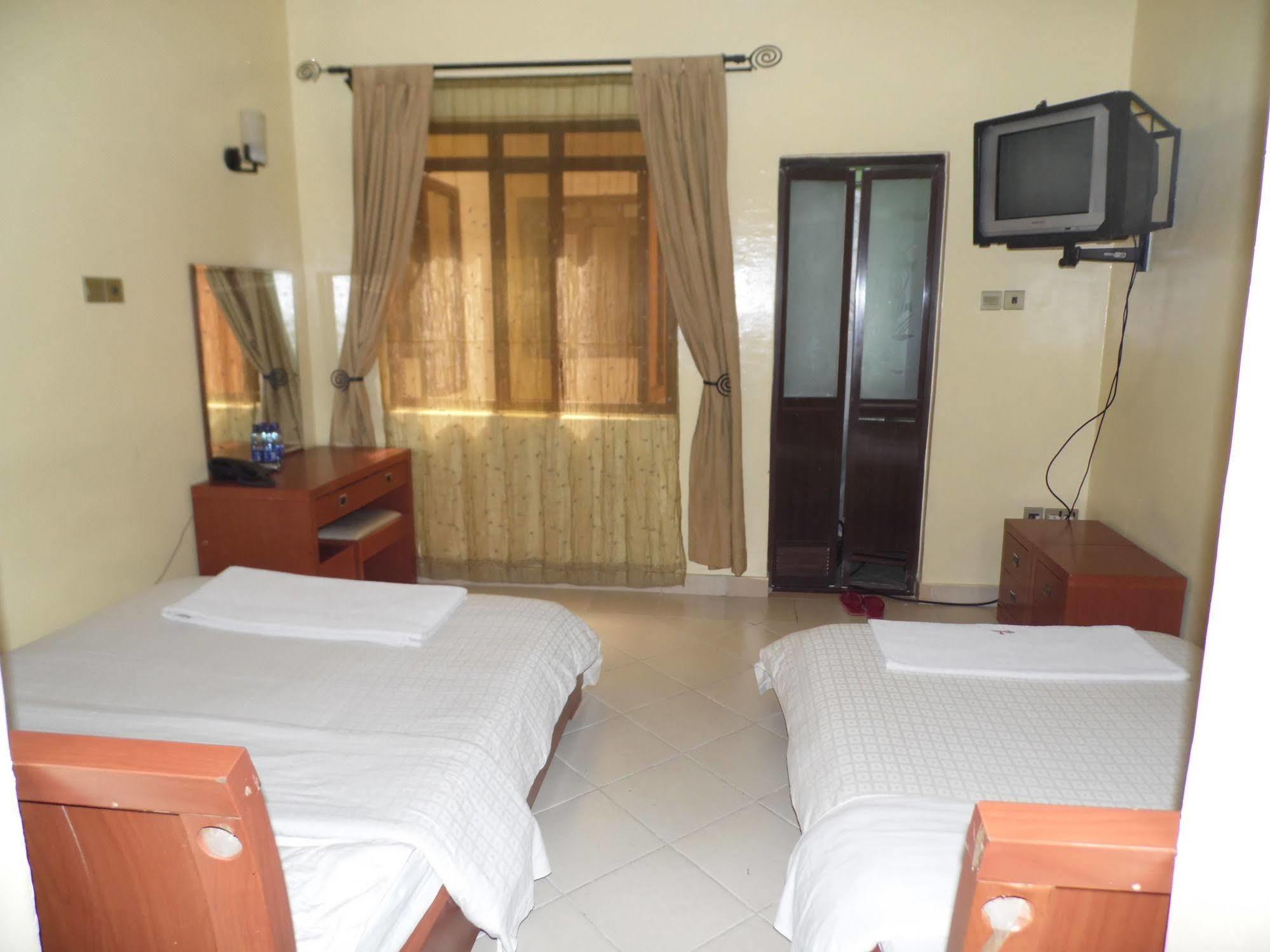 Hotel Kipepeo Найроби Экстерьер фото