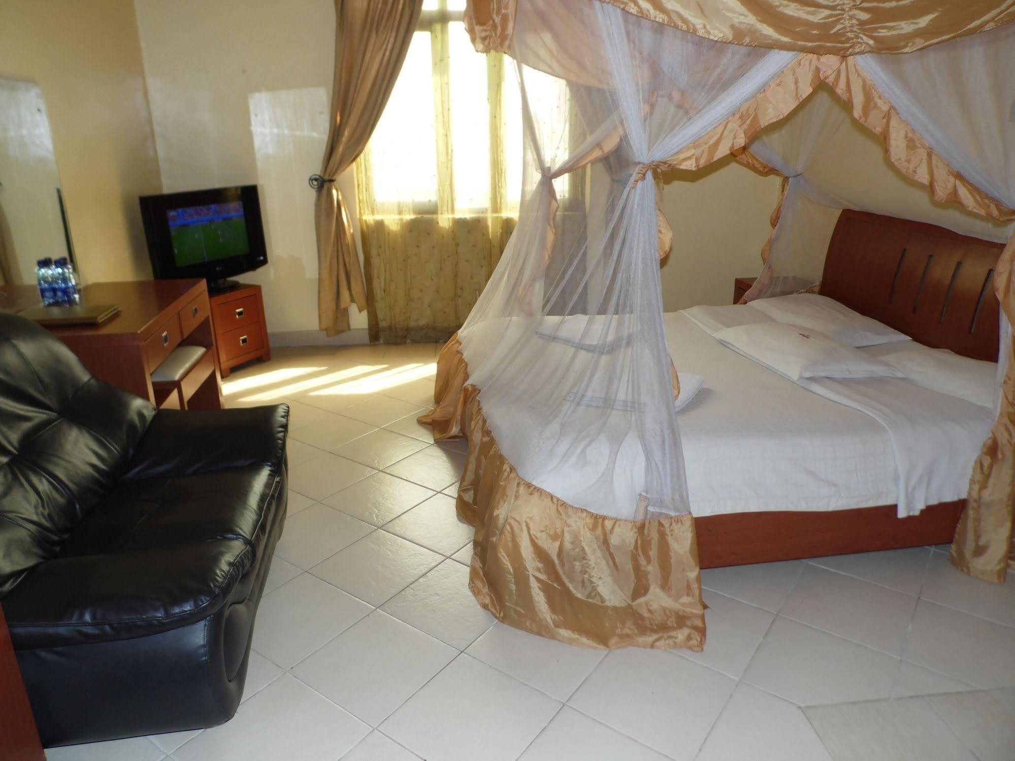 Hotel Kipepeo Найроби Экстерьер фото
